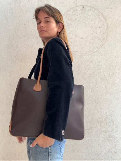 תיק חום מקום ללפטופ