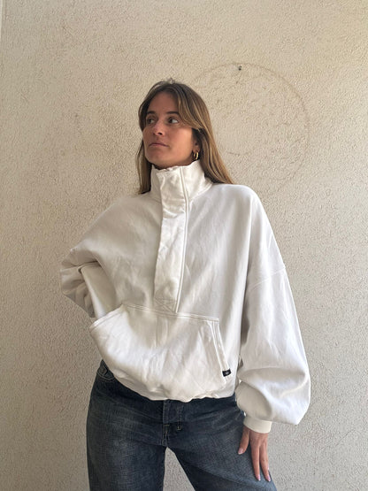 לבן בד צרחות נופל אמאלה pullover