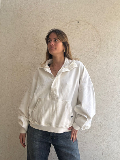 לבן בד צרחות נופל אמאלה pullover