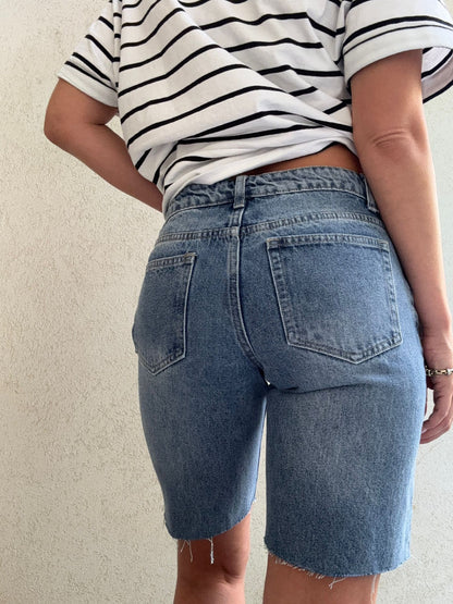 שורט ג'ינס נעים שיופים עדינים