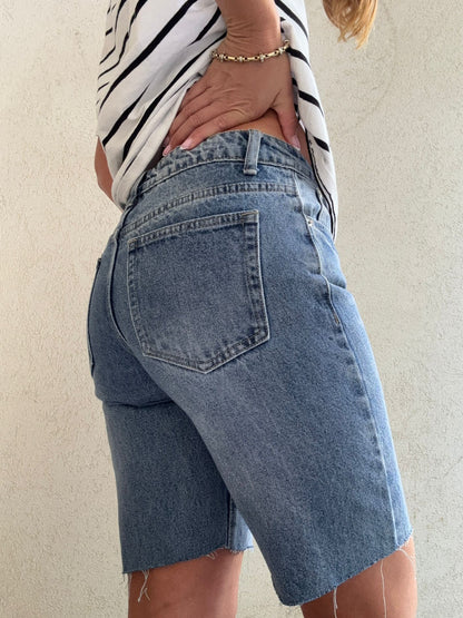 שורט ג'ינס נעים שיופים עדינים