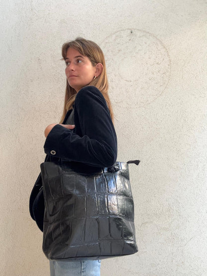 תיק עור שחור לפטופ נכנס