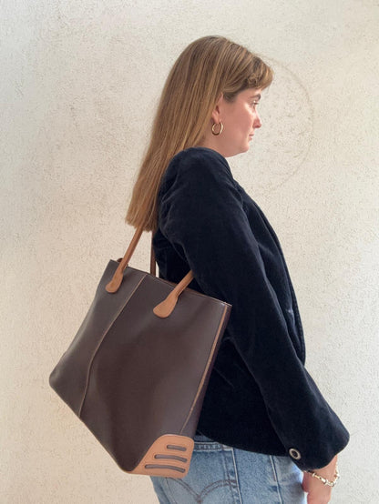 תיק חום מקום ללפטופ